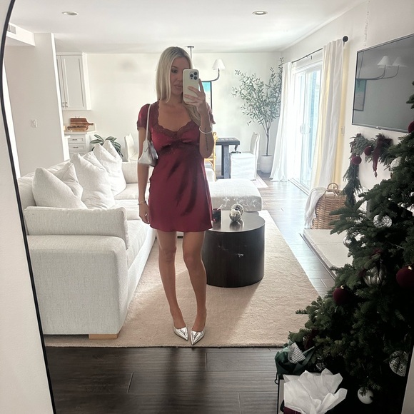 Reformation Romi Silk Dress - Picture 4 of 4